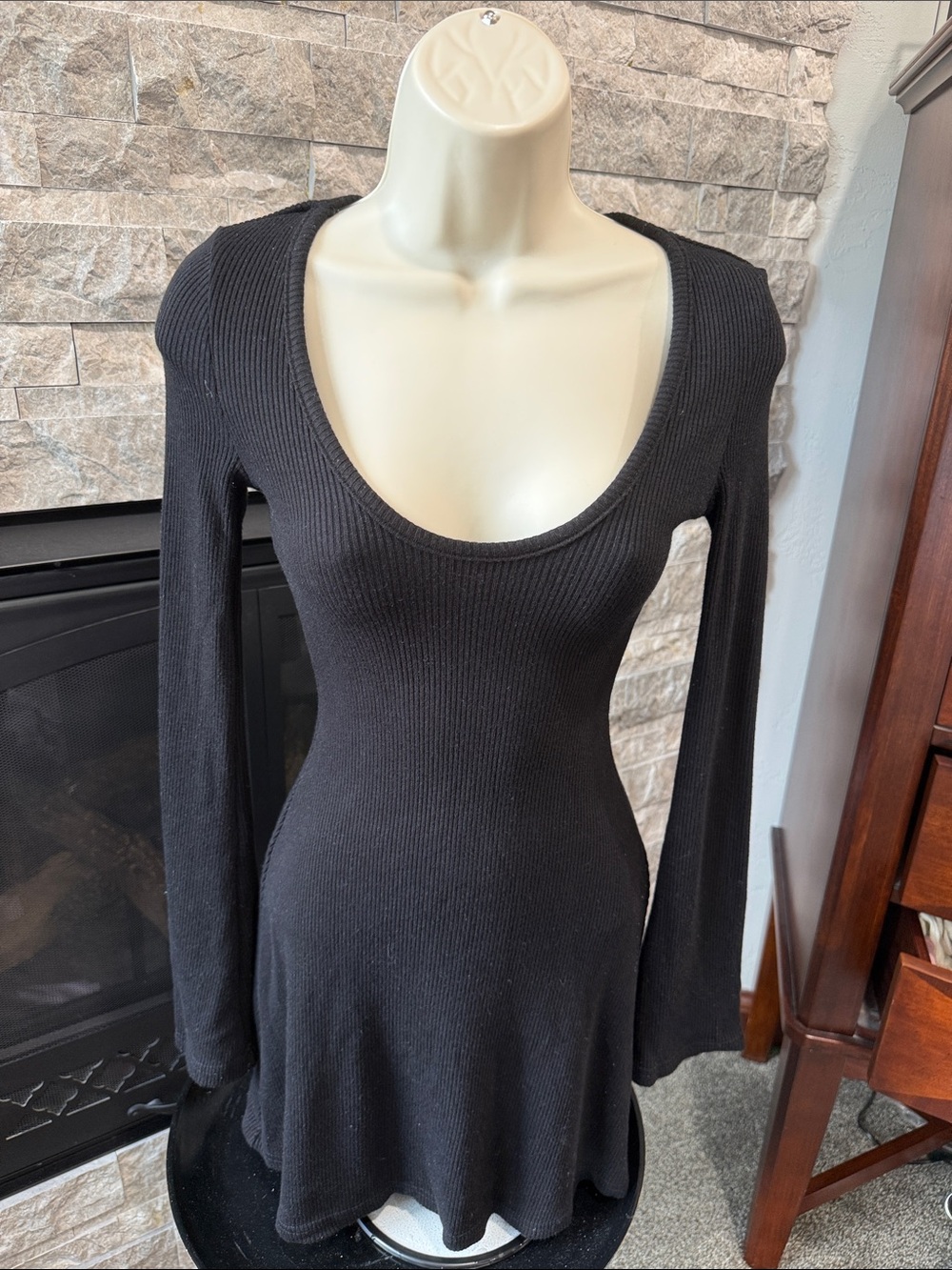 Princess Polly Best Interest Black Long-Sleeve Ribbed Mini Dress - Picture 6 of 7
